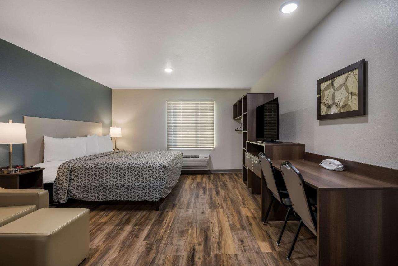 Woodspring Suites Milwaukee - Menomonee Falls Экстерьер фото