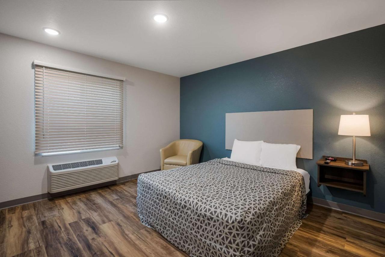 Woodspring Suites Milwaukee - Menomonee Falls Экстерьер фото